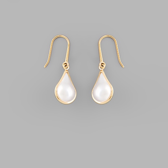 Pearl Layered Teardrop Earrings - Picture 1 of 1